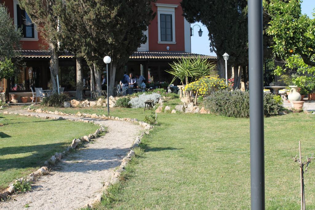 Agriturismo Santa Chiara Alezio Exterior foto