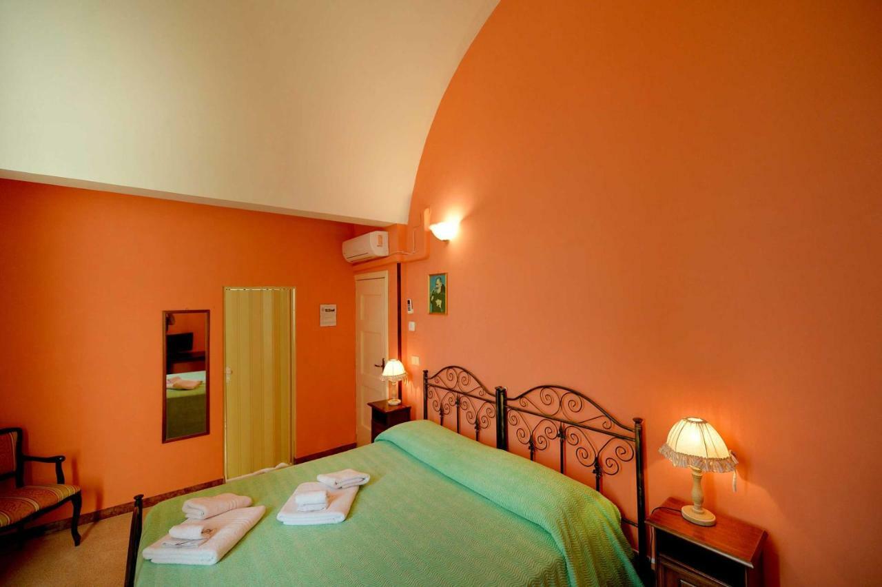 Agriturismo Santa Chiara Alezio Exterior foto