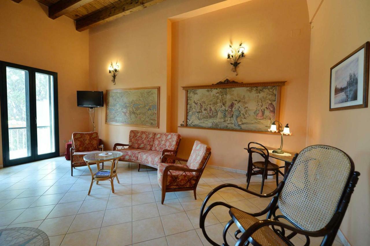 Agriturismo Santa Chiara Alezio Exterior foto